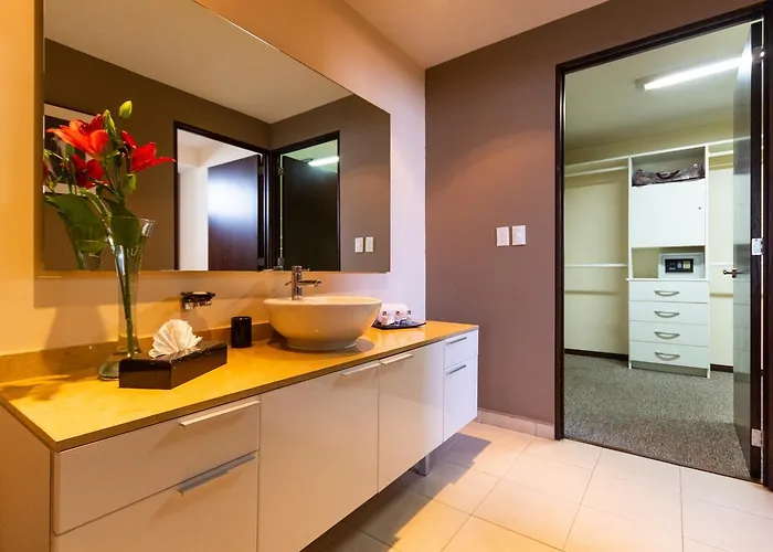 Aparthotel The Place Corporate 4*